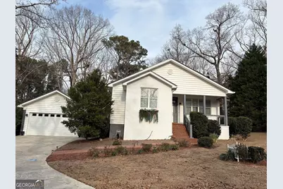 303 Winchester Court, Dublin, GA 31021 - Photo 1