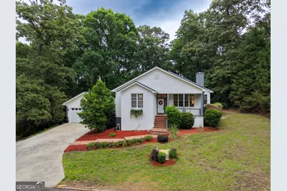 303 Winchester Court, Dublin, GA 31021 - Photo 3