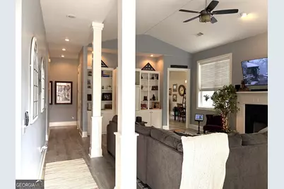 303 Winchester Court, Dublin, GA 31021 - Photo 3