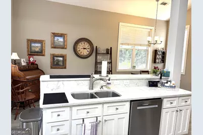 303 Winchester Court, Dublin, GA 31021 - Photo 11