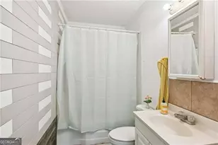 1079 Tumlin St NW, Atlanta, GA 30318 - Photo 7