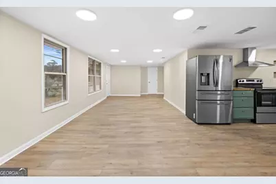 502 E Cregor Street, Bloomingdale, GA 31302 - Photo 9