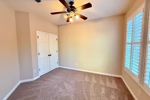 525 Grove Field Ct, Suwanee, GA 30024 - Photo 3