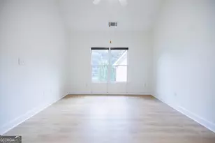 743 Frasier Cir SE, Marietta, GA 30060 - Photo 5