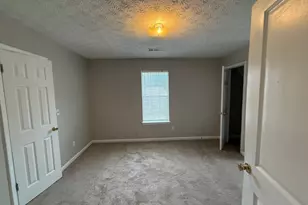 9118 Dorsey Rd, Riverdale, GA 30274 - Photo 17