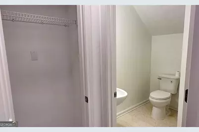 6243 Shoreview Circle, Flowery Branch, GA 30542 - Photo 7