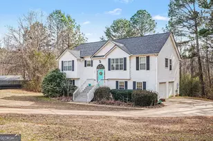 240 Grove Pointe Dr, Locust Grove, GA 30248 - Photo 1