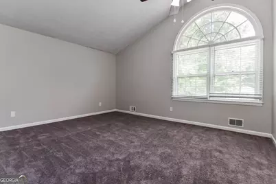 627 Rockborough Drive, Stone Mountain, GA 30083 - Photo 9