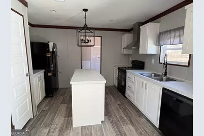 141 Trinity Ct, Royston, GA 30662 - Photo 3