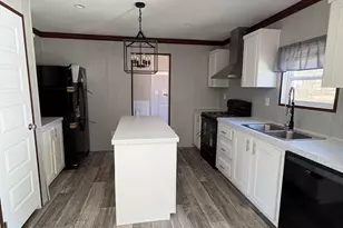 141 Trinity Ct, Royston, GA 30662 - Photo 3