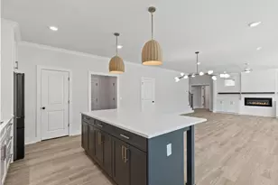 2410 Reserve Manor Ct, Lawrenceville, GA 30043 - Photo 15