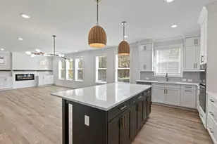 2410 Reserve Manor Ct, Lawrenceville, GA 30043 - Photo 15