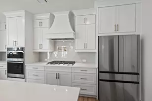 2410 Reserve Manor Ct, Lawrenceville, GA 30043 - Photo 17