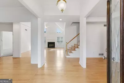 2021 Cockrell Pointe NW, Kennesaw, GA 30152 - Photo 3