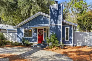 204 Pine St, Saint Simons, GA 31522 - Photo 3