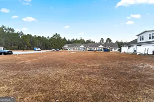 401 Barry McCaffrey Blvd, Hinesville, GA 31313 - Photo 23