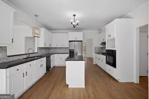 4588 Carissa Ct, Ellenwood, GA 30294 - Photo 7