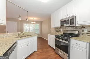 971 Simon Park Cir, Lawrenceville, GA 30045 - Photo 5