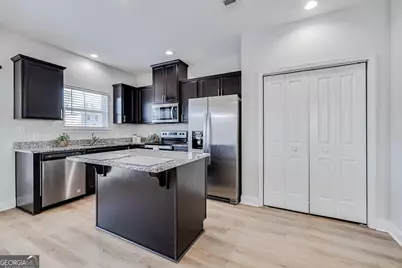 872 Grayson Avenue, Hinesville, GA 31313 - Photo 13