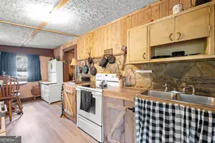 5160 Vickery St, Lavonia, GA 30553 - Photo 13