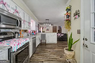 301 Briarwood Drive, Calhoun, GA 30701 - Photo 3