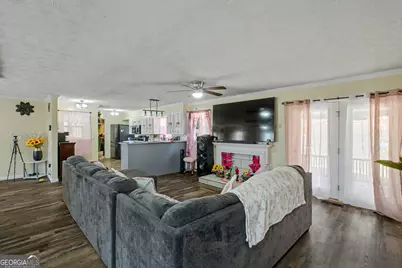 301 Briarwood Drive, Calhoun, GA 30701 - Photo 11