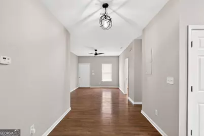 2435 Bellview Avenue NW, Atlanta, GA 30318 - Photo 23