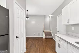 2435 Bellview Ave NW, Atlanta, GA 30318 - Photo 11