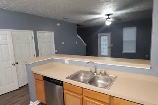 6093 Camden Forrest Cove, Riverdale, GA 30296 - Photo 7