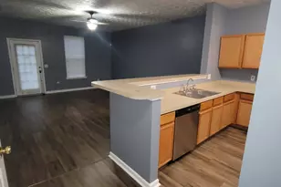 6093 Camden Forrest Cove, Riverdale, GA 30296 - Photo 5