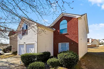 2571 S Hills Parkway, Riverdale, GA 30296 - Photo 3