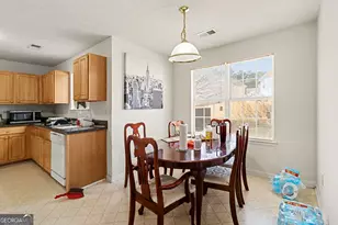 2571 S Hills Pkwy, Riverdale, GA 30296 - Photo 5