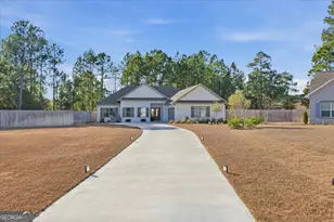 165 Silver Bluff Cir, Brunswick, GA 31523 - Photo 5