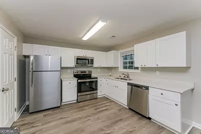 10376 Surf Court, Jonesboro, GA 30238 - Photo 7