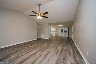10376 Surf Ct, Jonesboro, GA 30238 - Photo 5