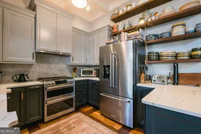 108 E Gaston Street, Savannah, GA 31401 - Photo 17