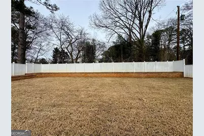 649 Valley Brook Road, Scottdale, GA 30079 - Photo 17