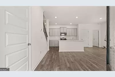 556 Silver Moon Drive, Loganville, GA 30052 - Photo 7