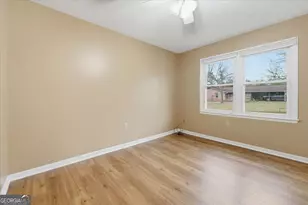 223 Randy Cir, Warner Robins, GA 31088 - Photo 13