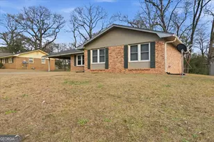 223 Randy Cir, Warner Robins, GA 31088 - Photo 3