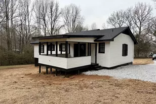 82 Hubbard St, Bowersville, GA 30516 - Photo 3