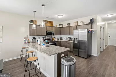 199 Brightleaf Circle, Hinesville, GA 31313 - Photo 5