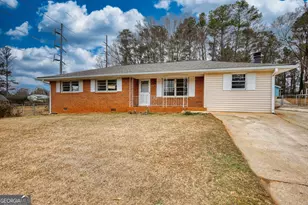 1924 Mural Cir, Morrow, GA 30260 - Photo 1