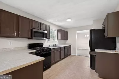 6843 Hill Creek Cove, Lithonia, GA 30058 - Photo 11