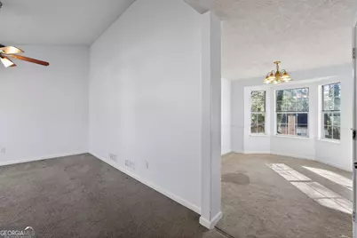 4223 Sheppard Xing Way, Stone Mountain, GA 30083 - Photo 9