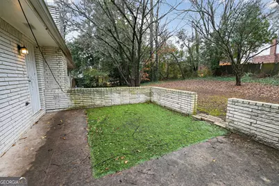 1093 S Indian Creek Drive, Stone Mountain, GA 30083 - Photo 5