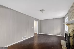 1093 S Indian Creek Dr, Stone Mountain, GA 30083 - Photo 11