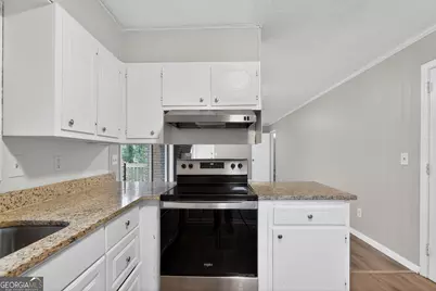 418 Colchester Drive, Stone Mountain, GA 30088 - Photo 17