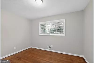 418 Colchester Drive, Stone Mountain, GA 30088 - Photo 9