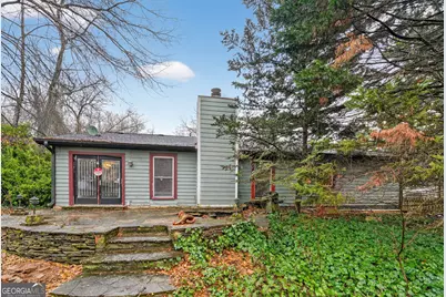 1056 Park Forest Trail NW, Lilburn, GA 30047 - Photo 31